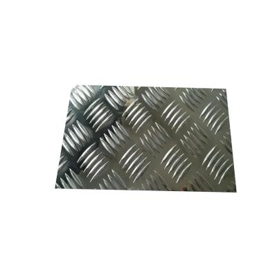 Chine 3003 1050 1060 Plaque en argent 0,8 mm 2 mm en acier d'aluminium anti-dérapant pour la décoration à vendre