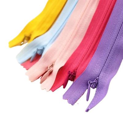 China Wholesale Price Handbag Viable High Quality Nylon Zipper Bag Custom Zipper By The Yard for sale