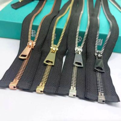 China Wholesale Price 5# End End Gold Color Viable Teeth By The Yard Custom Reversible Metal Zipper Zipper Metal Jacket Zippers for sale