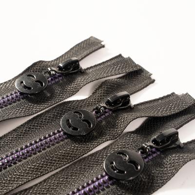 China Factory Wholesale Viable High Quality Resin Plastic Zipper Pulls #5 China Open End Separating Zippers For Jackets for sale