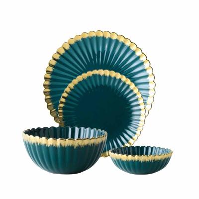 China New Design Sustainable Chrysanthemum Shaped Gold Ceramic Rim Dinnerware Set Luxury Dinnerware Set for sale