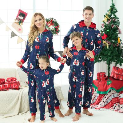 China QUICK DRY Printed Wholesale Mens Sleepwear Women Baby Family Christmas Soft Warm Pajamas Sets for sale