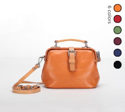 China 2021 Vintage Ladies Small Mini Vegetable Tanned Leather Tote Cross - Body Bag Vintage Soft Shell Shoulder Bag for sale