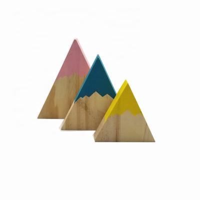 China 3Pcs/Set Europe Mountain Wooden Decoration Blocks Triangle Shaped Kids Bedroom Home Decoration Ornaments Blocks for sale