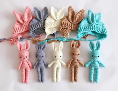 China Imitate photography animal newborn props Yiscaxia cute rabbit wool doll with hat baby long ears wool toy for sale