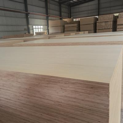 China Okoume Bintangor Poplar Birch Pine Hardwood Plywood 1220*2440mm Industrial Commercial Packing Plywood for sale