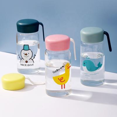 China 2021 New Viable Portable Cute Glass Water Bottles Sports Summer Transparent Cup Student Glass Water Bottles for sale