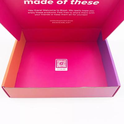 China Recyclable Custom Paper Cardboard Pink Magnetic Packaging Boxes Magnet Gift Luxury Magenta Printed Shipping Cardboard Mailer Box for sale