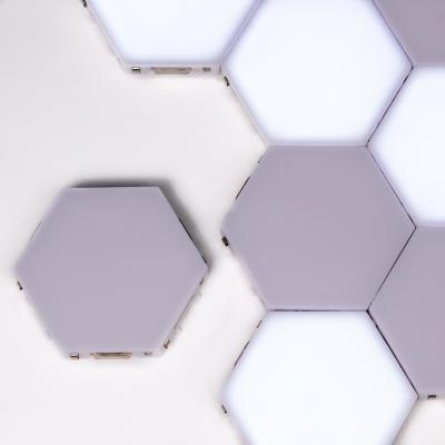 China DIY Hexagons Wall Light Finger Touch Led Light Magnetic Modular Sensitive HEX LED Touch Control Honeycomb Night Light For Decoration for sale