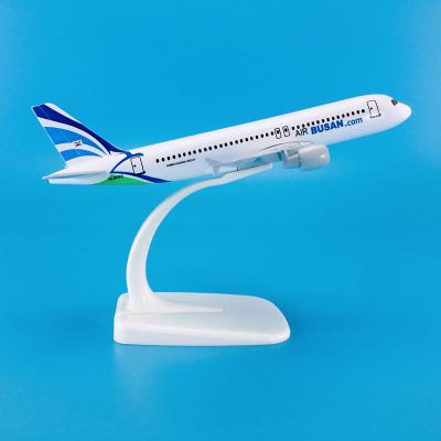 China Global Hot Sale 1:235 New Product 16cm Baza Airplane Model Aircrafts Airbus A320-200 Air Busan Zinc Alloy Model for sale