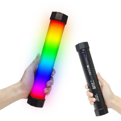 China Mini RGB Lichte Draagbare Handbediende LEIDENE van de Kleurenbuis Lichte Stok met Batterij6w 2800K 7500K 14 Gevolgen Te koop