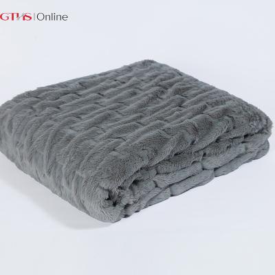 China Good Quality PORTABLE 100% Polyester Special Offer Fur PV Fleece Wool Throw Blanket for sale