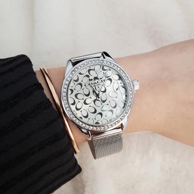 China Factory Wholesale Non-Specific Mesh Strap Quartz Watch With Gift Box Free Shipping for sale