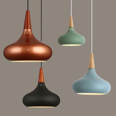 China Simplicity Pendant Lights Nordic Decorative Wooden Lamps Nordic Light for Restaurant Cafe Log Hanging Lights for sale