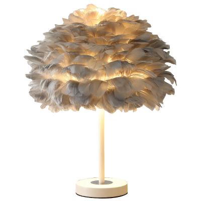 China Warm Modern Bedroom Bedside Lamp Modern Minimalist On The Table Hotel Feather Table Lamp for sale