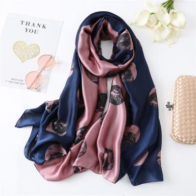 China Soft smooth feeling circular printed women silk decorative silk scarves simulation pashmina scarf wholesale shawl for sale