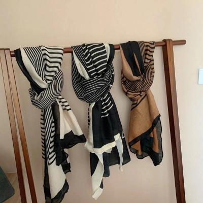 China soft sunscreen & Cozy / Airy Square Scarf Factory Direct Stylish Autumn Winter Wild Ins Geometric 100% Polyester Scarf for sale