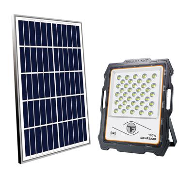 China IP67 Outdoor ROAD Camera Solar Flood Light Brightness 100W 200W 300W 400w Solar Street Lights With CCTV for sale