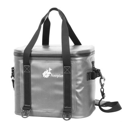 China 45L Large Waterproof Cooler Bag Insulated Dry Lunch Box Cooler Bag Suitable For Camping Picnic& Beach for sale