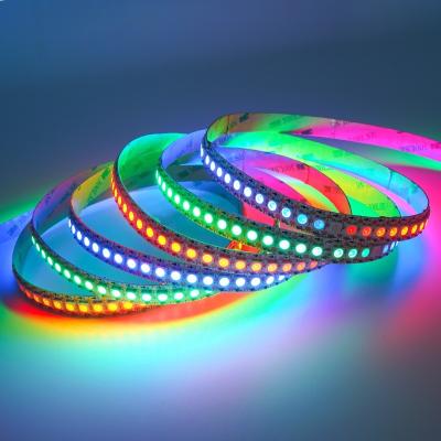 Cina SMD 5050 WS2812B DC 5V 144LED / M 43W Dream Color indirizzabile Flessibile RGB LED Strip in vendita