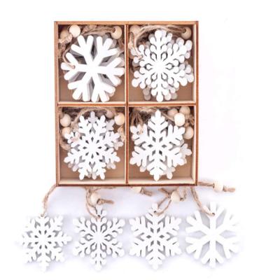 China Nature Wood Wall Tree Decor Snowflakes Christmas Decorations Wooden Christmas Ornaments for sale