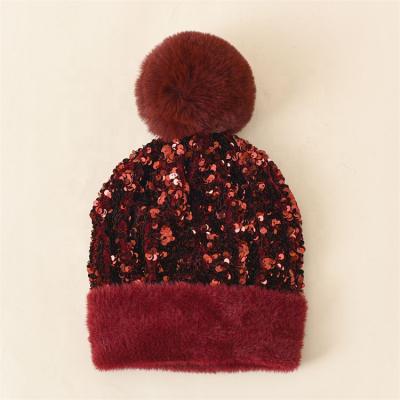 China 2021 COMMON Christmas Kids Knit Winter Hats Christmas Gifts Cheap Christmas Hat Sequin Hat for sale