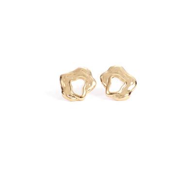 China FASHIONABLE Shell Inlaid Ear Studs Natural Outer Irregular Earring Smooth Shape Earphone Simple Design Sense for sale