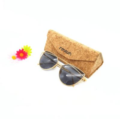 China Cork Wood Handmade Cork Wood Glass Folding Case, Bambu Wooden Sunglasses Case for sale