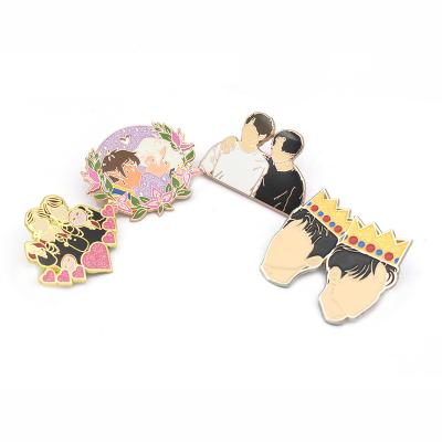 China New Europe High End Listing Souvenir Plated Brooch Gold Cute Anime Lapel Pins for sale