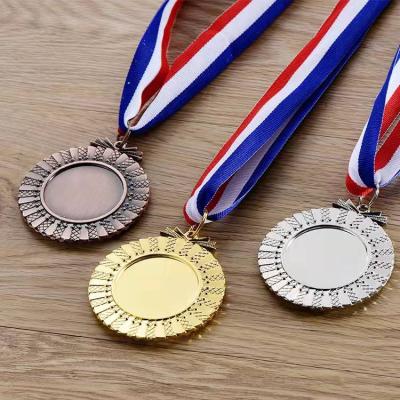 China Europe Factory Cheap Price Make Your Own Sport Marathon Running Finisher Swimming Running Zinc Alloy Medal With Lanyard for sale