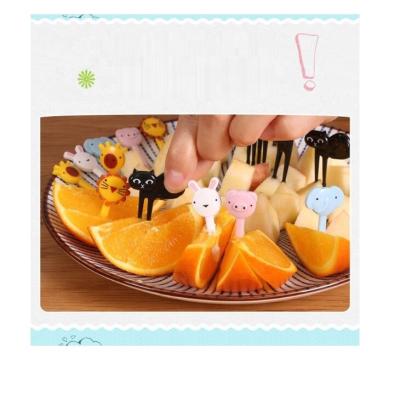 China Disposable Accessories Bento Accessories Korean American Korean Japanese Style Bento Picks For Party Cake Dessert Fork Lovely Kitten Plastic Party Food Picks for sale