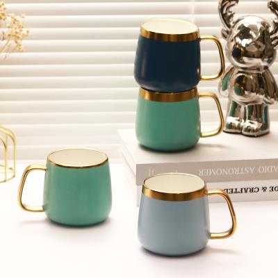 China New Arrival Viable Fat Colorful Ceramic Mug With Lid Spoon, Cup Mouth With Gold Rim, Ceramic Coffee Milk Mug With Gold Handle for sale