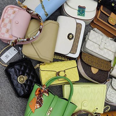 China Lady Factory Wholesale Second Hand Women Used Handbags Mixed To Pack Ladies Used Bags for sale