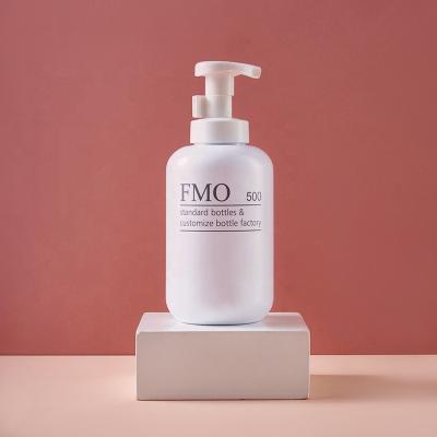 China Cosmetic High Quality Thick Wall White Soap Cleansing Facial Detergent Foam Pump Bottle for sale