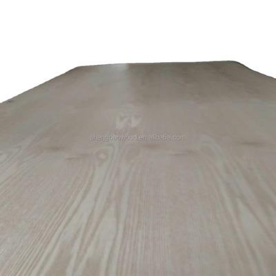 China Traditional Decorative Veneer Faced Plywood 4mm, 3mm Fancy Natural Poplar Core Ash Plywood for sale