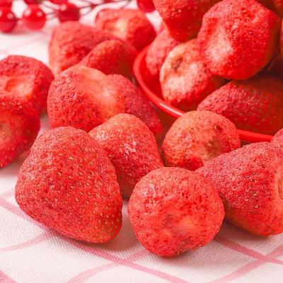 China Fresh Ingredients Crispy And Delicious Freeze-Dried Strawberries zu verkaufen