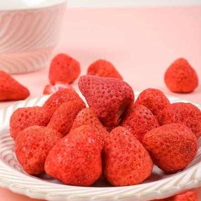 China 1 año de vida útil de las fresas congeladas con azúcar 5 kg para comer en cualquier momento en venta