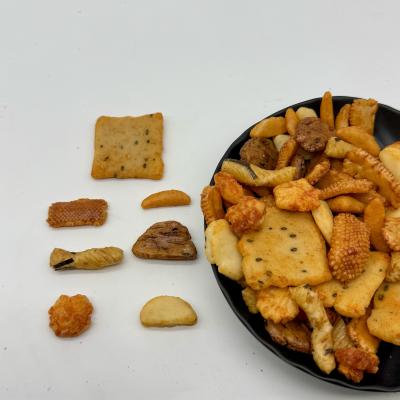 China Low Fat Grain Snacks Fried Rice Crackers Baked For Custom Processing for sale