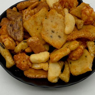 Cina 7.5 kg Biscotti di riso fritto a sfuso Tessura croccante Varietà multiple 12 mesi Durazione in vendita