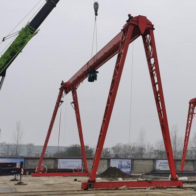 China Bridge Crane Travel Track Mining Port And Harbor 5m Using Mobile Type Portal Gantry Crane for sale