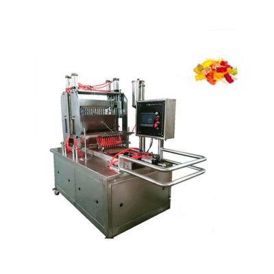 China Hochbeständige Schmetterling Banane Orange Gummy Depositor Weiches Süßigkeiten Herstellmaschine 220V zu verkaufen