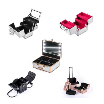 China 2020 Aluminum Professional Factory OEM Train Travel Make Up Cosmetic Case Beauty Makeup Vanity Box for sale