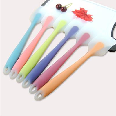 China 0333 Viable transparent nougat spatula cake spatula cream cake silicone one-piece baking tools for sale