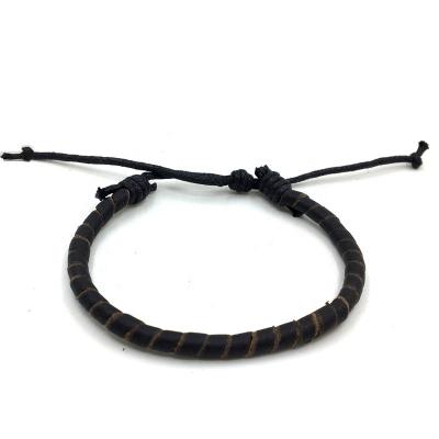 China Wholesale CLASSIC Men's Simple Handmade Cow Leather Couples Adjustable Bracelets for sale