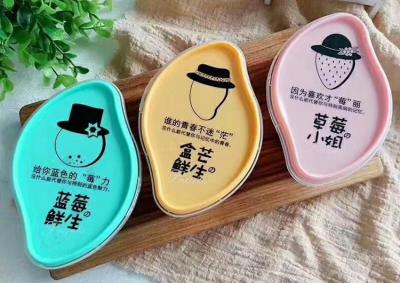 China Mango Shaped Candy Yogurt Cups PP Dessert Box 280ml With Tamper Evident for sale