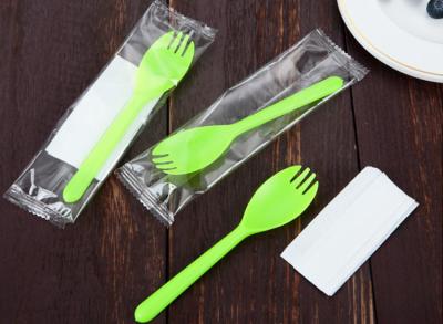 China Material L140mm PS längerer Wegwerf- Plastik-Sporks-Griff Sporks mit Serviette zu verkaufen