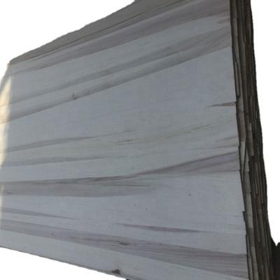 China Traditional Poplar Edge Glued Panels / Solid Poplar Wood Lumber Price for sale