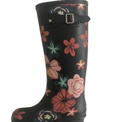 China CUSHIONING Boots Raining Boot Customize Style Lady Wellington Boot for sale