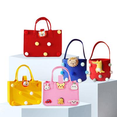 China Customized shopping gift cute fansional gift cartoon tote handbag felt bag high quality for sale