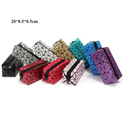 China Fashion design women makeup bag for girls makeup package grometric lady bags pinch purse for sale